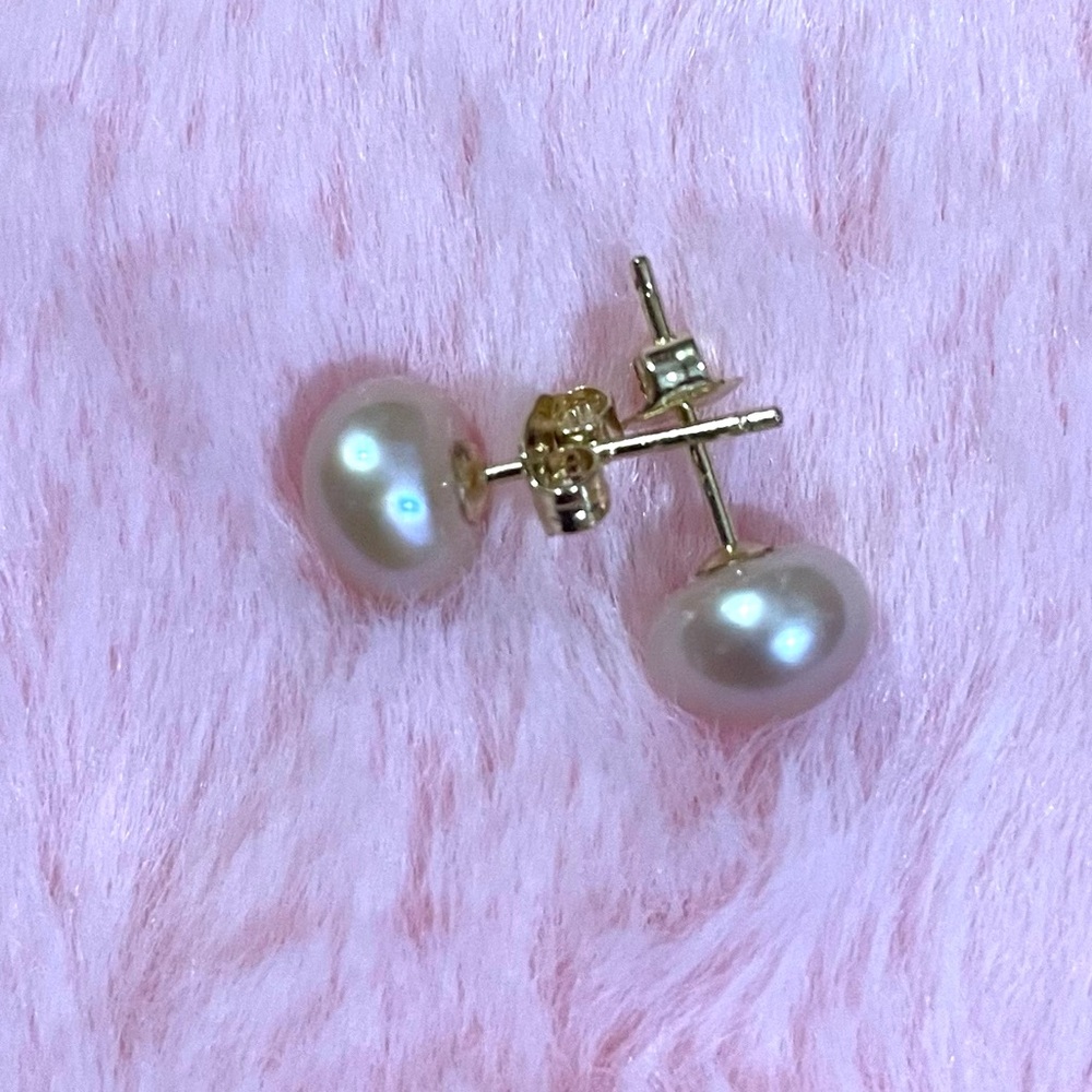 14K Gold Plated Purple South Sea Pearl Stud Earring